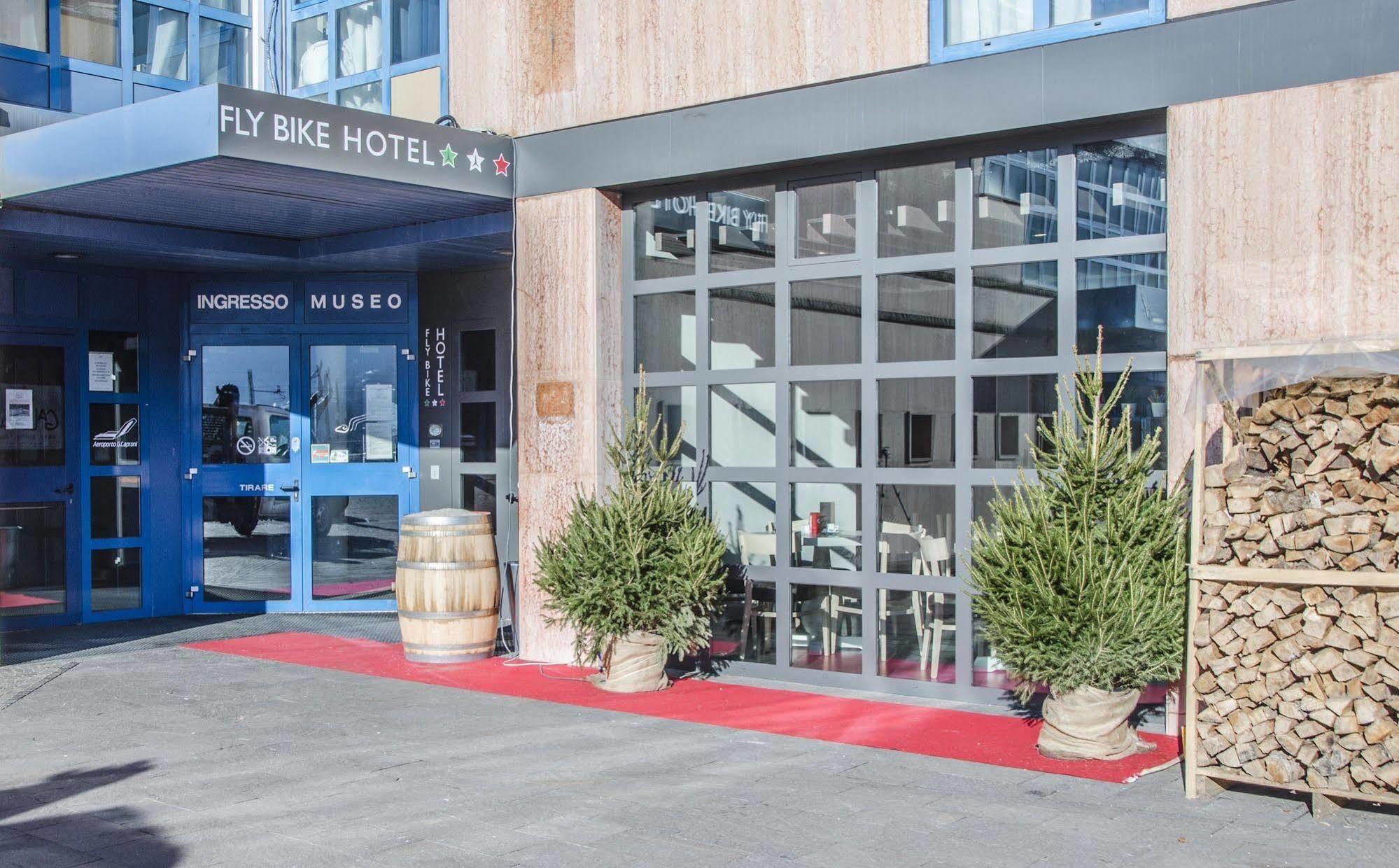 Fly Bike Hotel Trento Exterior photo